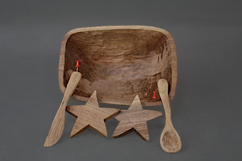 Five carvings from red section nearly finished.